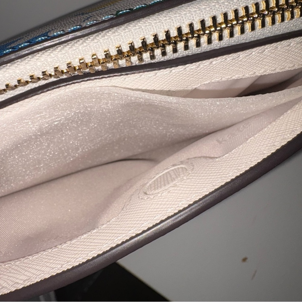 Kate Spade Cameron Hilli Charming Daisy Crossbody Bag NWT - Picture 4 of 9